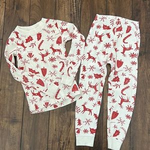 EUC Scandi Cane Pajama Set size 5 / 110